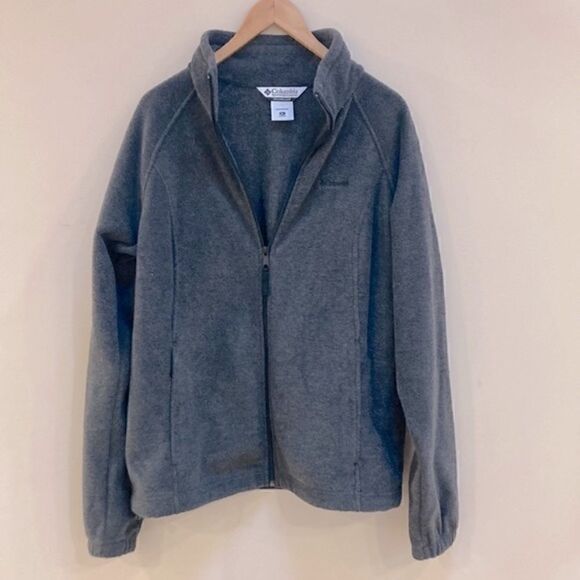 Columbia Women’s Gray Zip up Fleece Jacket - Picture 2 of 8